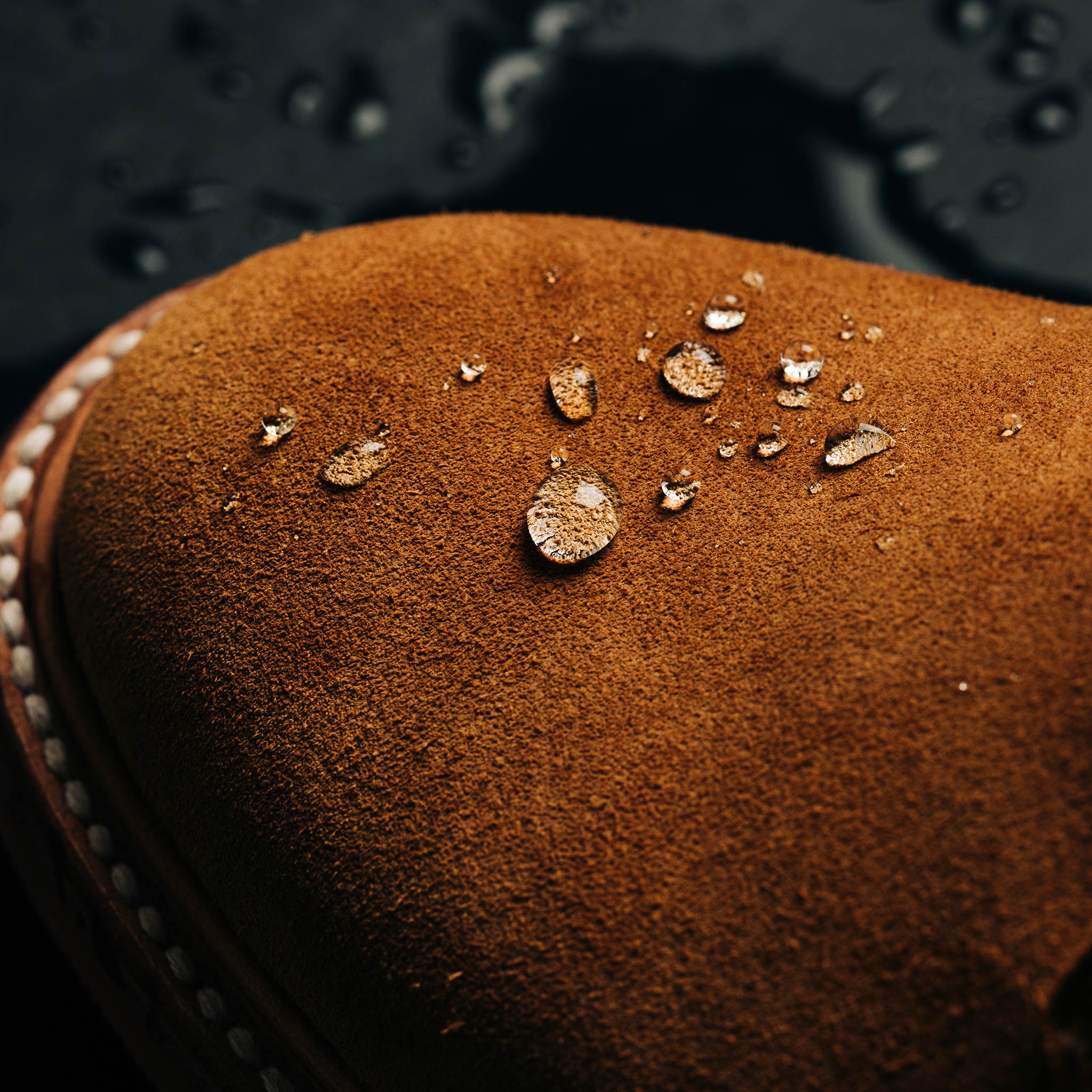 The Unlined Chukka in Butterscotch Weatherproof Suede - Image 5
