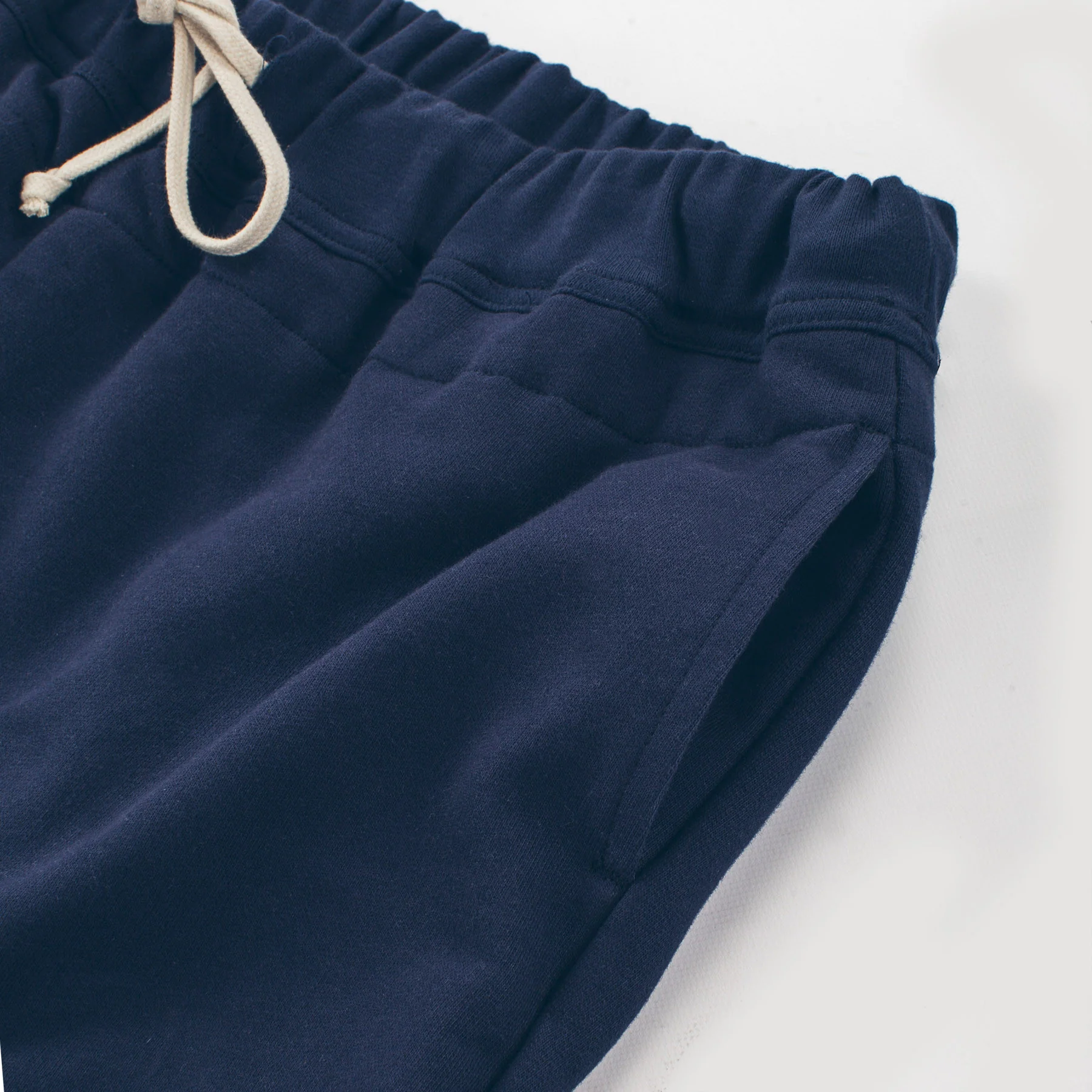 The Weekend Pant in Navy - Image 8
