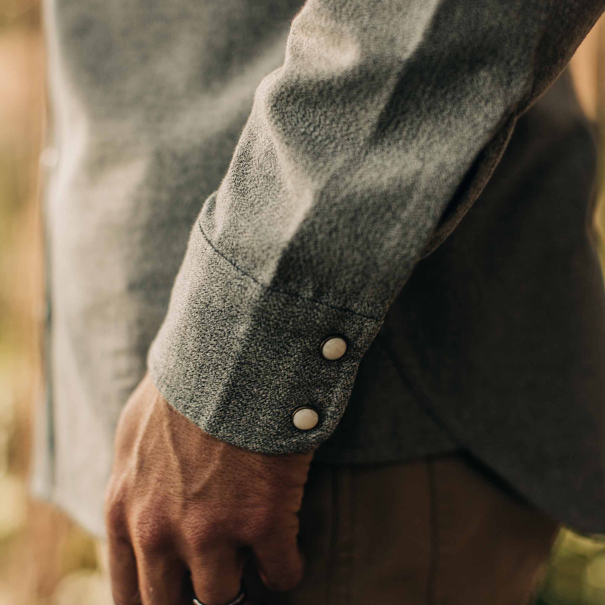 The Western Shirt in Olive Melange - Image 5