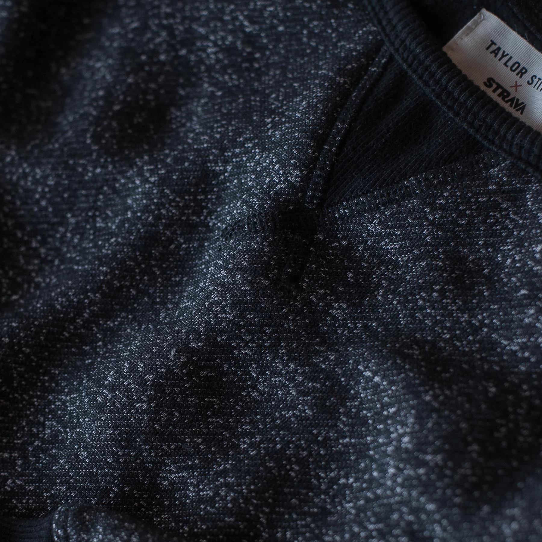 The Women's Apres Crewneck in Salt and Pepper Fleece - Image 3