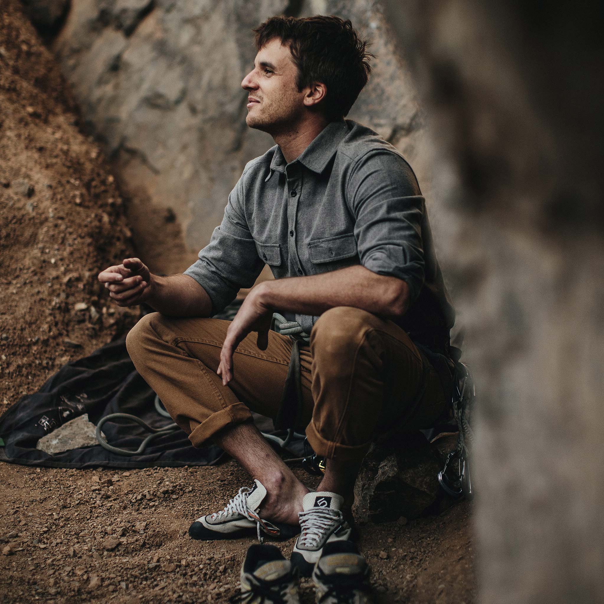 The Yosemite Shirt in Heather Charcoal - Image 6