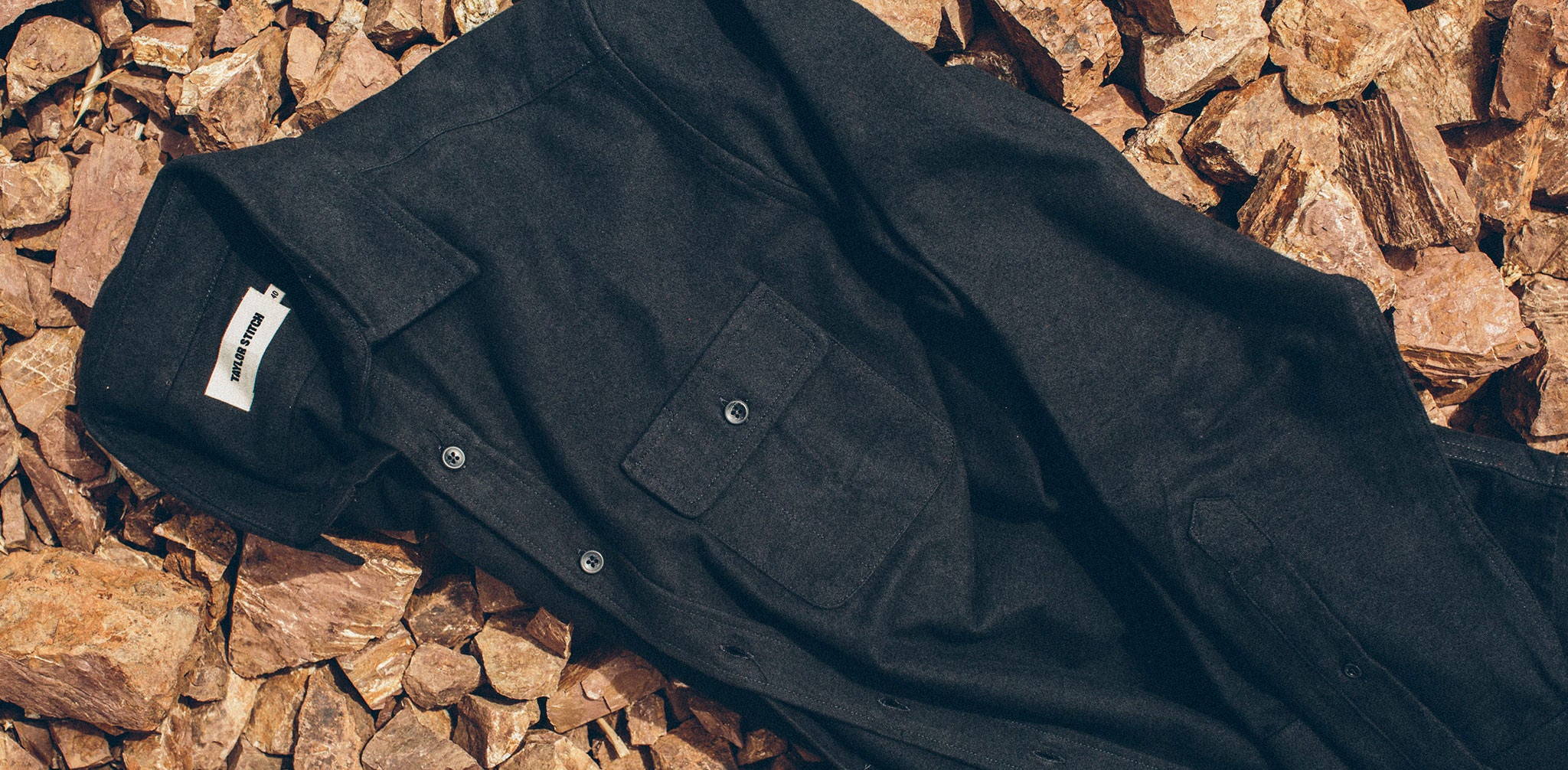 The Yosemite Shirt in Black - Image 8