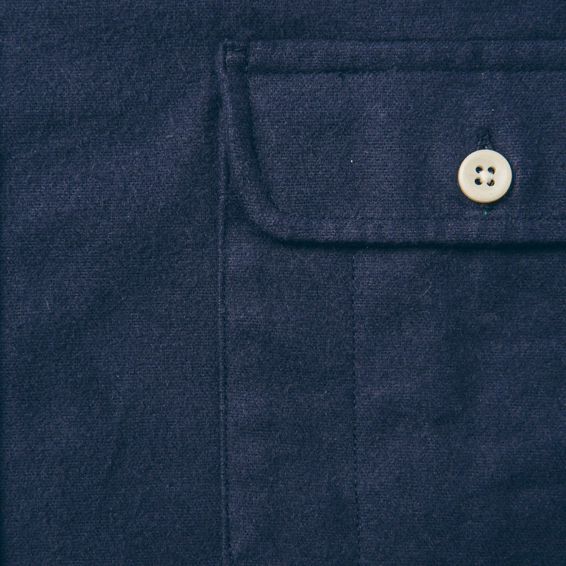 The Yosemite Shirt in Navy - Image 6