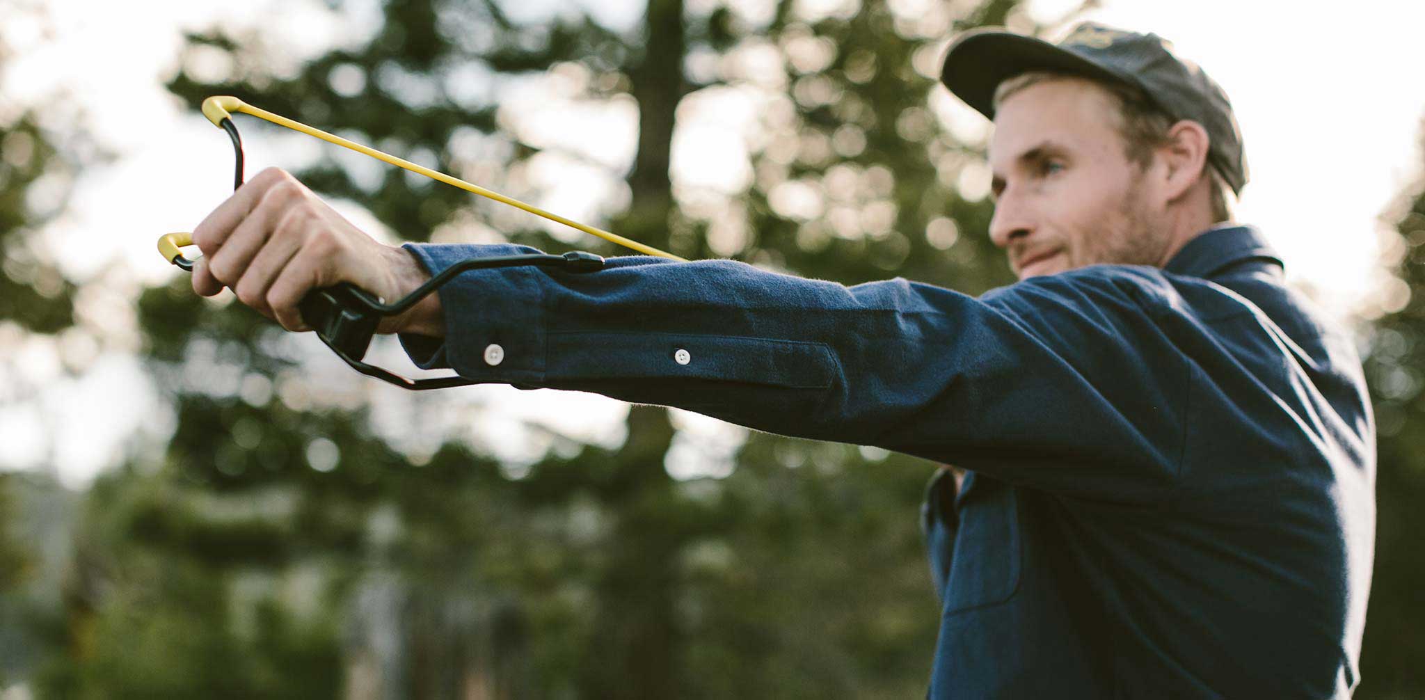 The Yosemite Shirt in Navy - Image 9