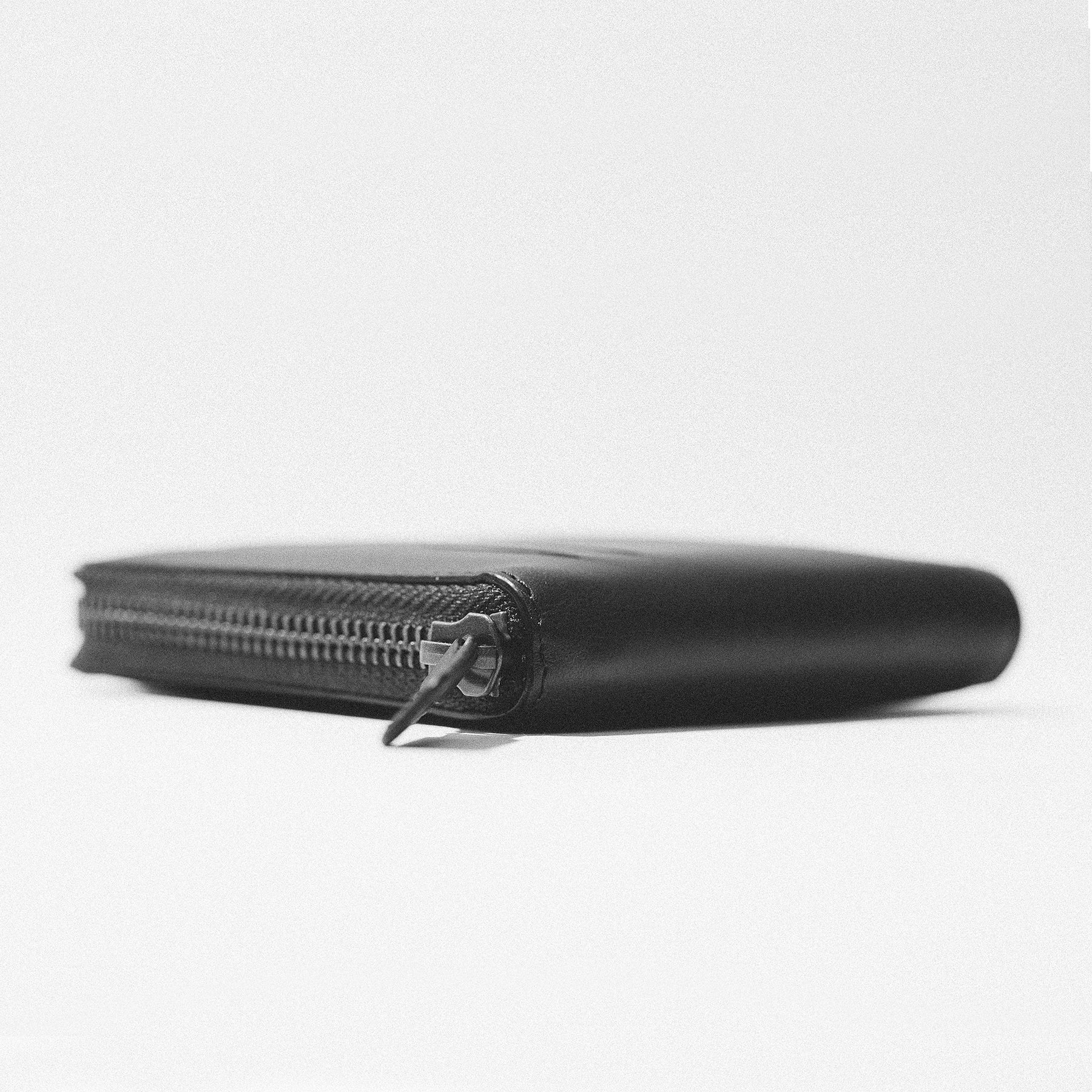 The Zip Wallet in Navy - Image 4