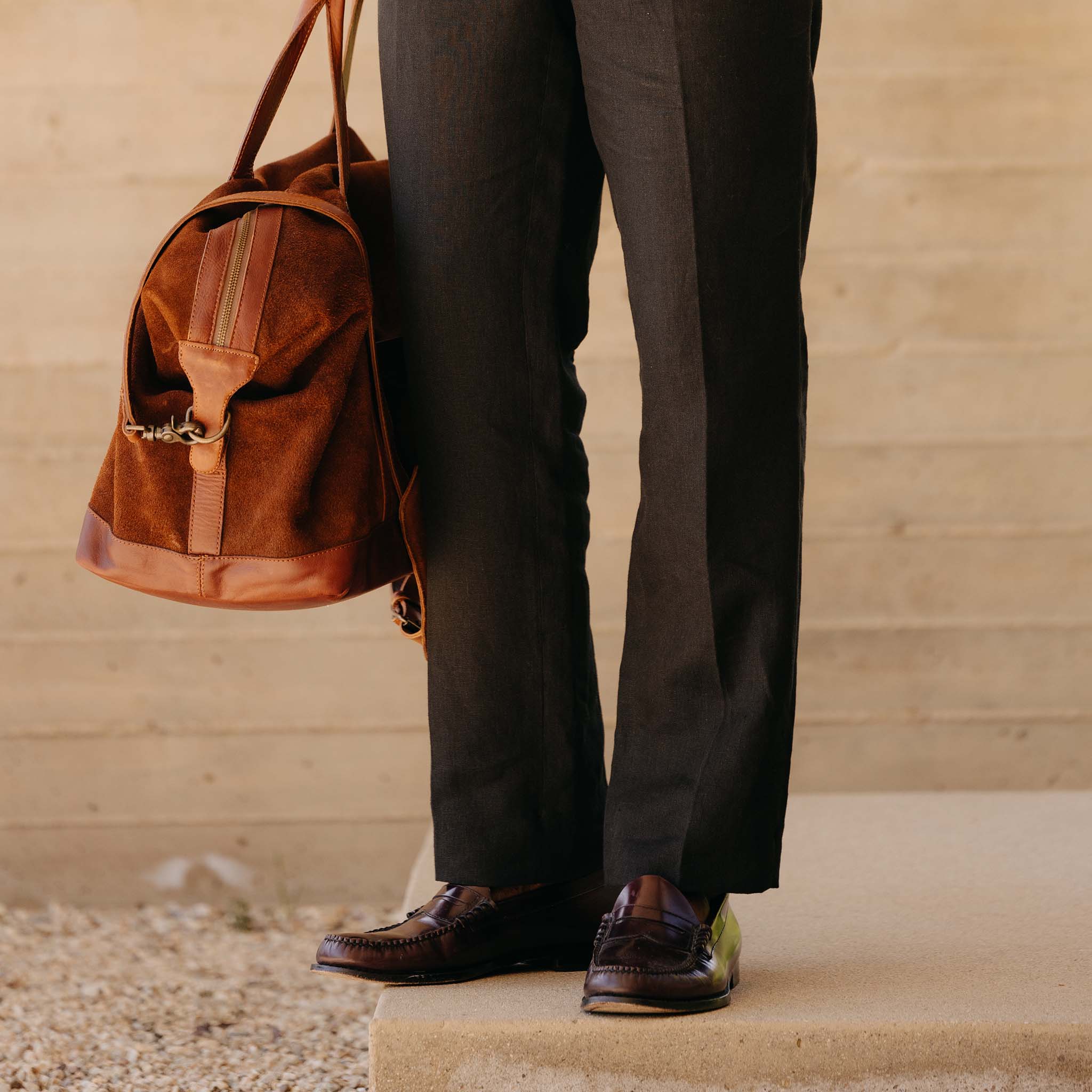 The Thomas Trouser in Coal Linen Twill - Image 5