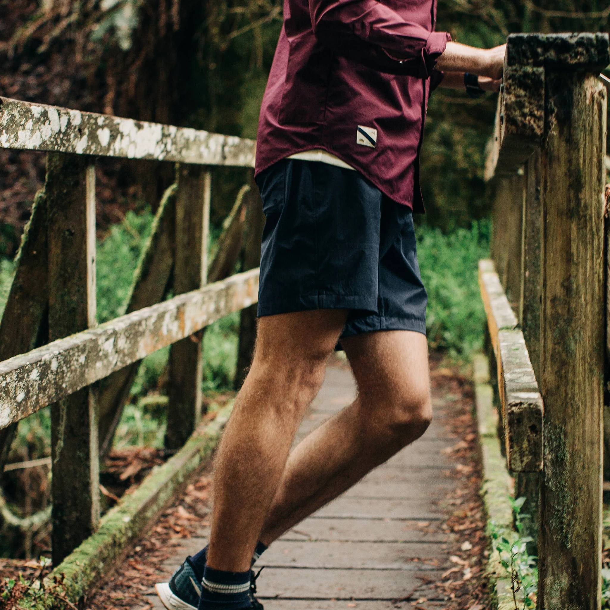 The Traverse Short in Navy - Image 4