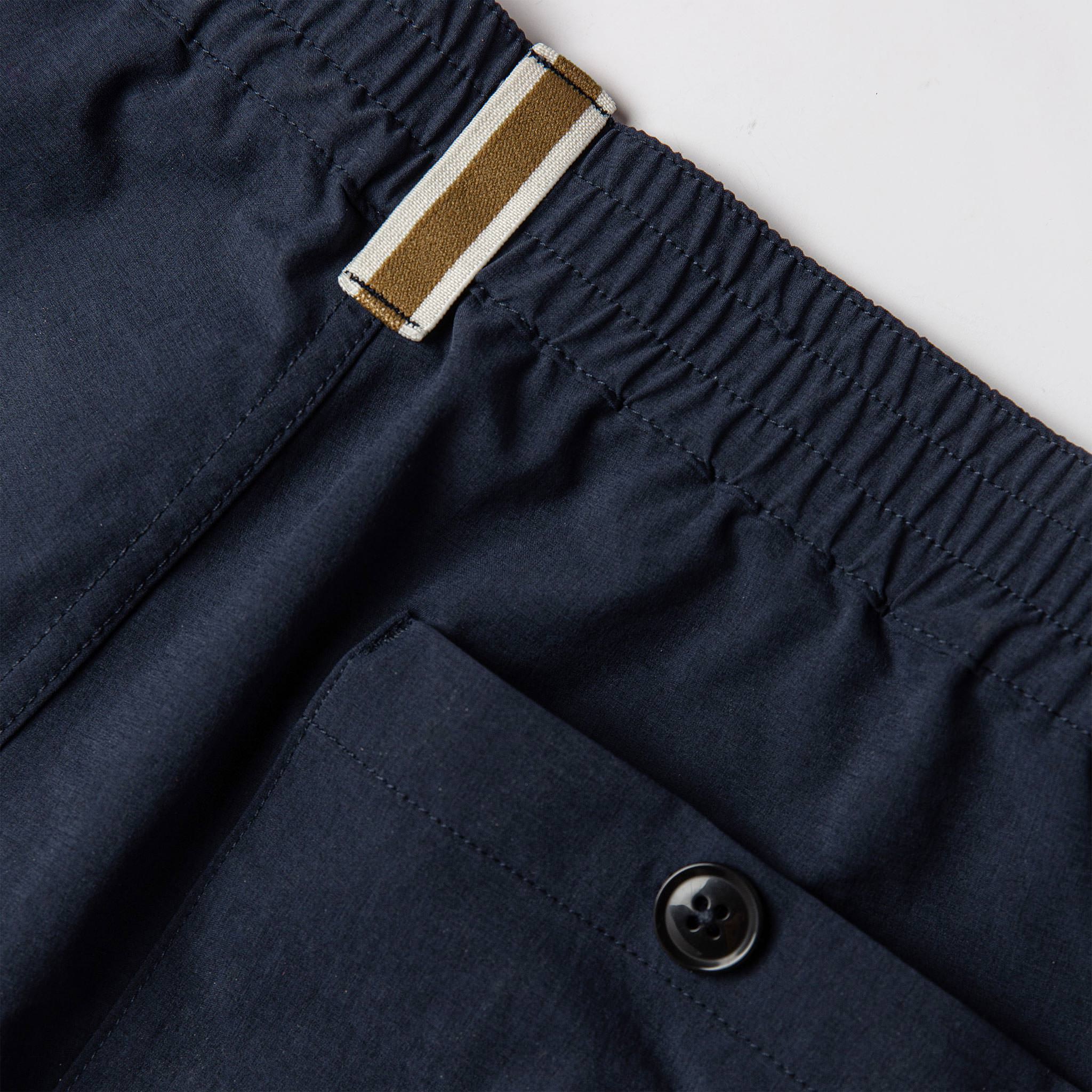 The Traverse Short in Navy - Image 7