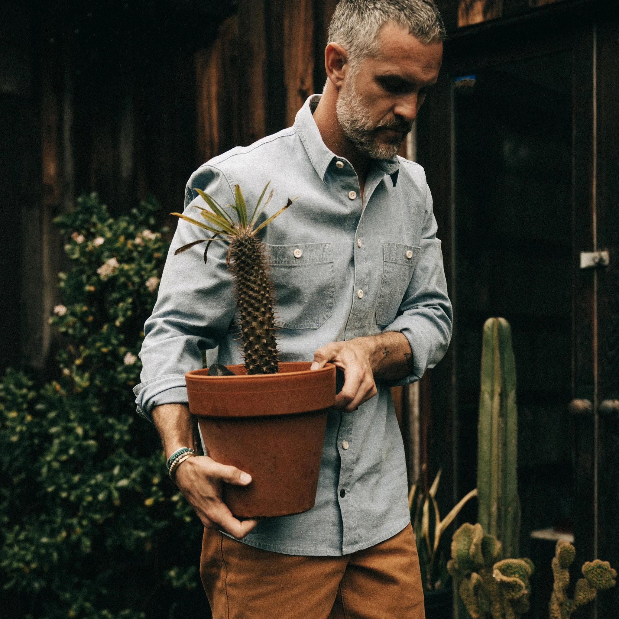 The Utility Shirt in Washed Indigo Boss Duck - Image 2