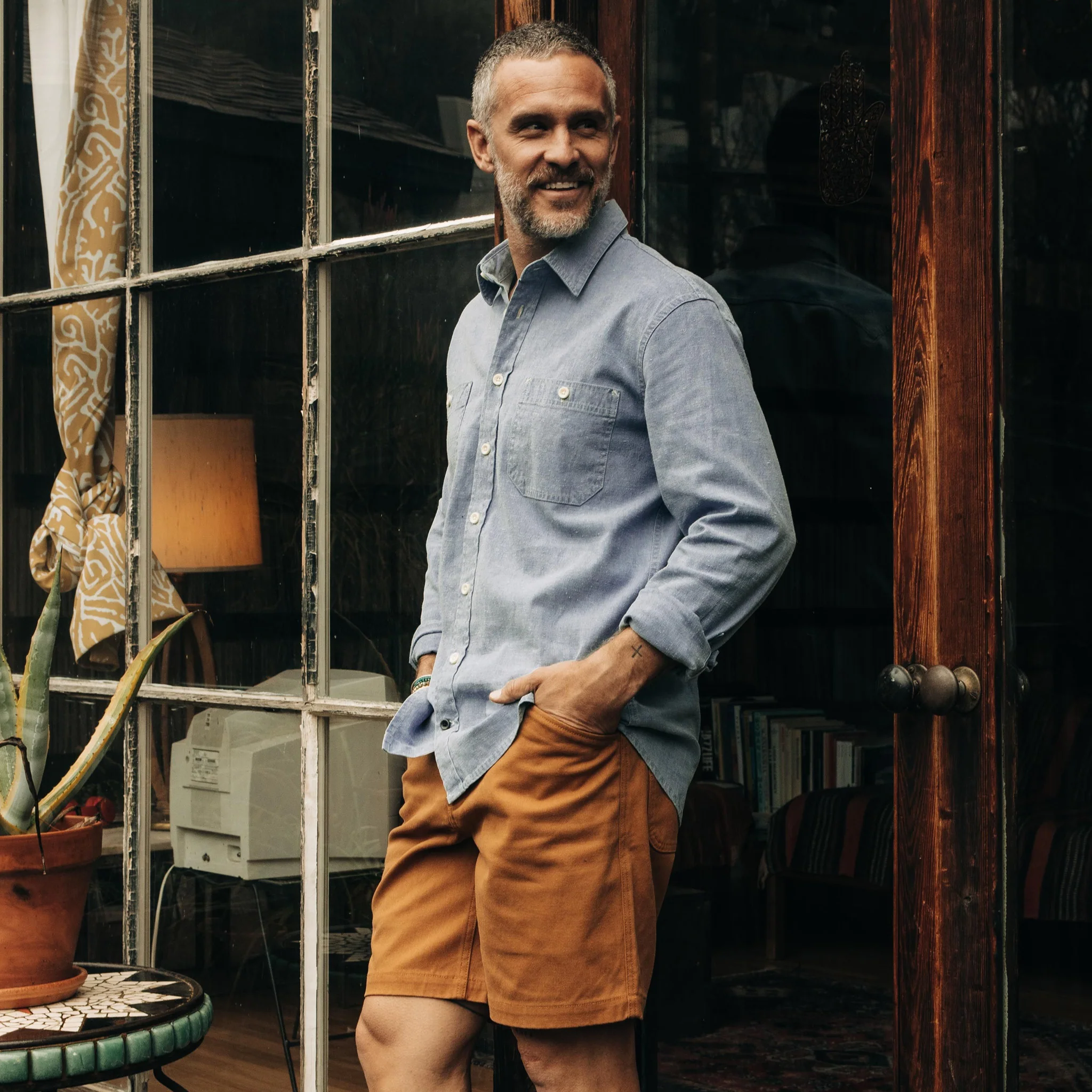 The Utility Shirt in Washed Indigo Boss Duck - Image 4