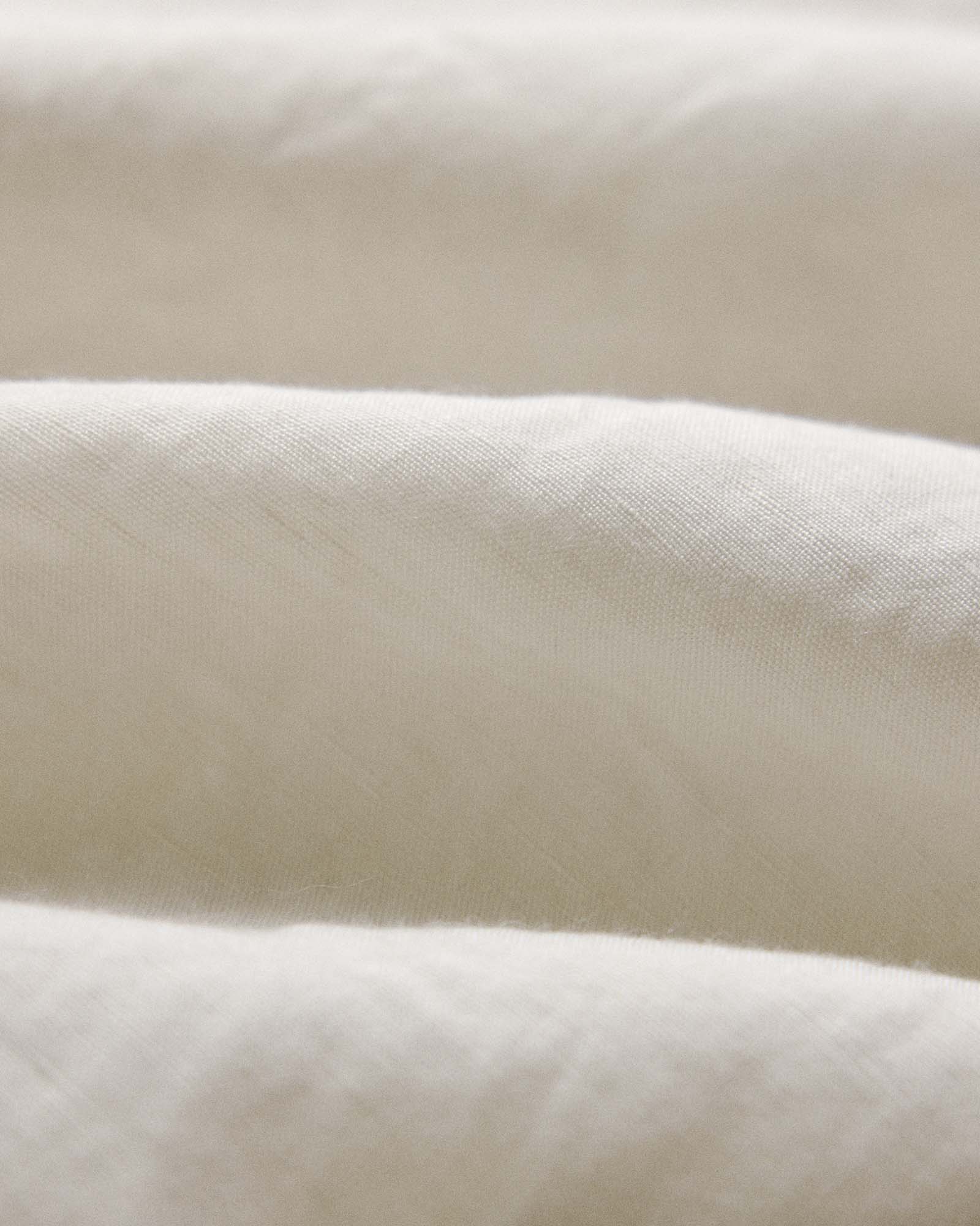 The Weber Shirt in Vintage White - Image 6